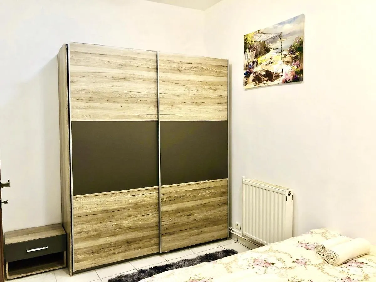Modern Old Town Central Apartment Bucharest